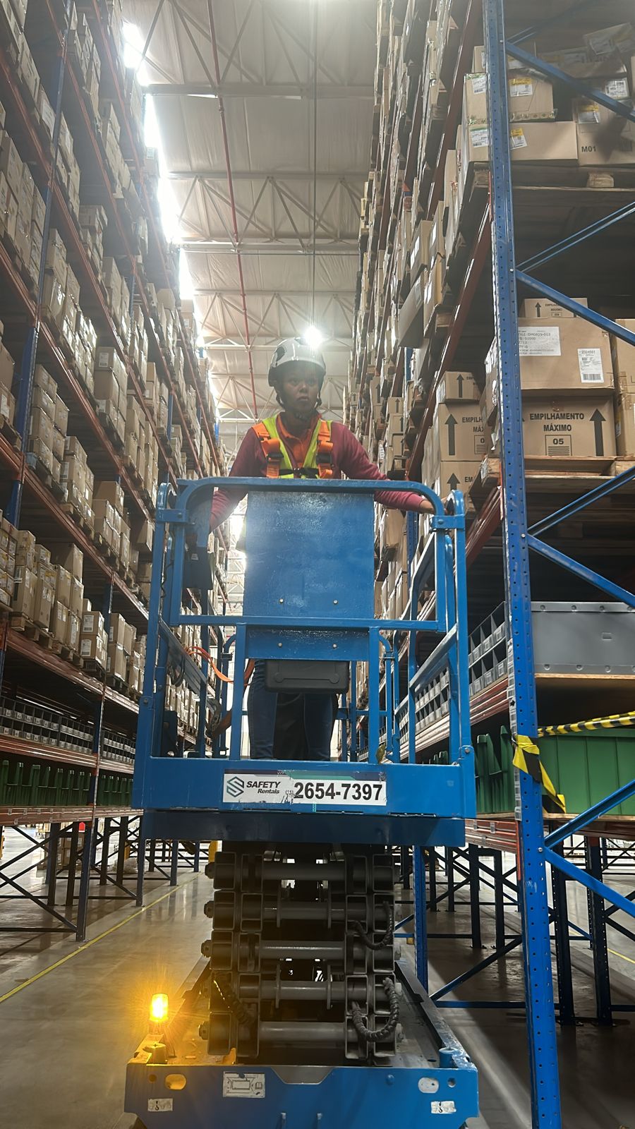 limpeza de estrutura porta pallets